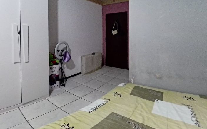 Kasallpimenta VR: Casada Safada paga treinador com a buceta