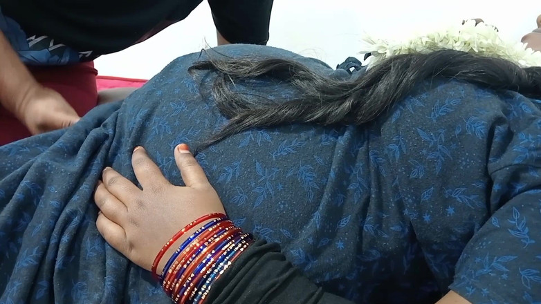 Veni: Tamil Wife Fucks Her Lover While Talking on Phone with...