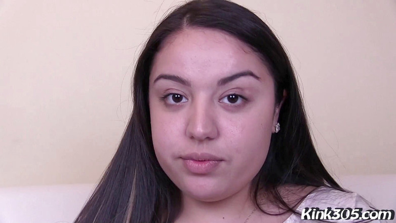 Lady Parts: Veronica Skye показывает свое лицо