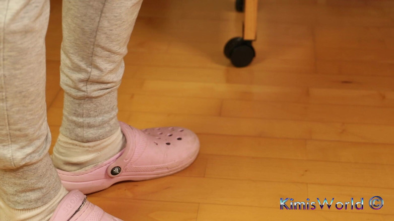 KimisWorld: Dirty White Socks - Dangling and Foot Tease in Sweats