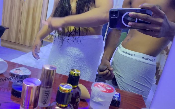 Nadiyaxxx02: Devar und bhabhi, wir zwei verstehen nichts außer sex, also...