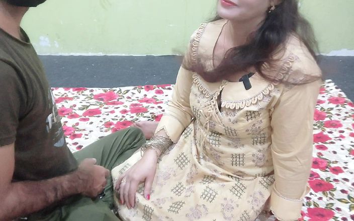 Gullnazkhan: After a Long Time, I Met My Indian Desi Girlfriend....