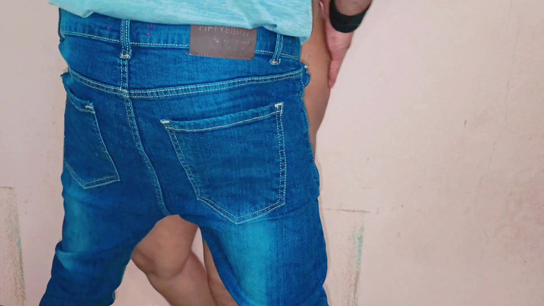 Sairaxsaim: I Measured Her Thick Thighs and Then Fucked Her