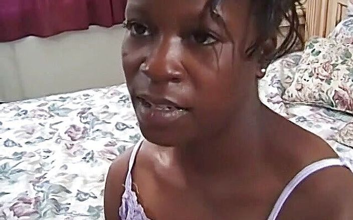 Homegrown Ebony: Lady Cole plní fantazii svého muže