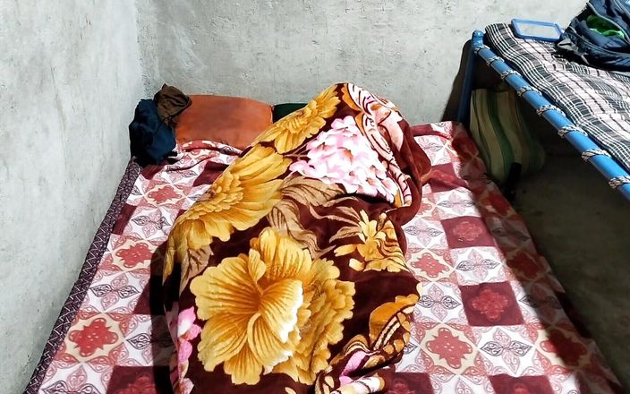 Indian Hijraji: Masturbowałem się w domu, kiedy wujek zobaczył, że to robię i...