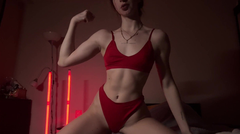 Skinny_lady69: Worship Perfect Musclar Body