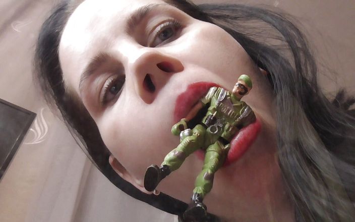 Anna Sky: A giant woman wants to eat a little man