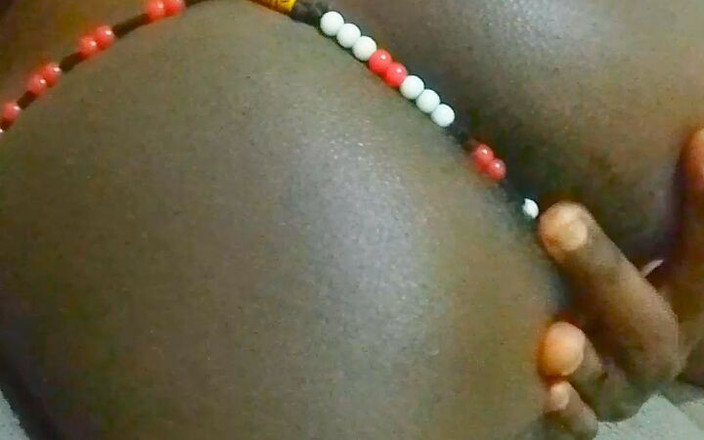 HaitiKing7: Gran culo con curvas listo para follar
