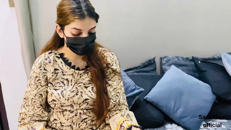 Sarakhan: Madrastra infiel se folla a su hijastro después de que él...