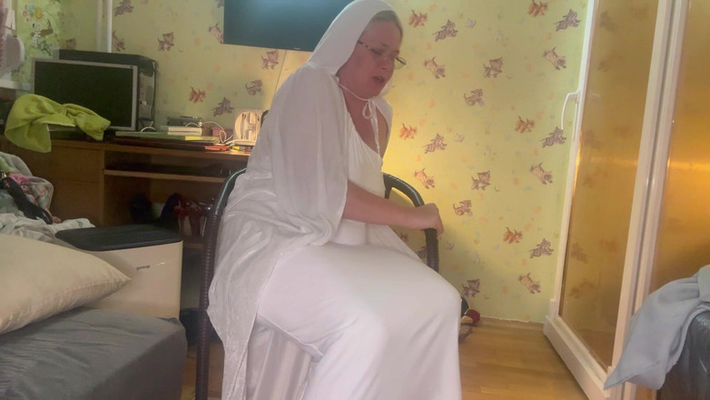 Putarankahotmilf: Comer y eructar fetiche, follada en el vientre, follada anal...