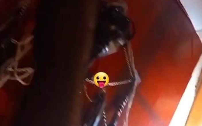 Dominatrix Redsonyja: Obrázek pro anální šukání Si Představte si, jak mě držím za...