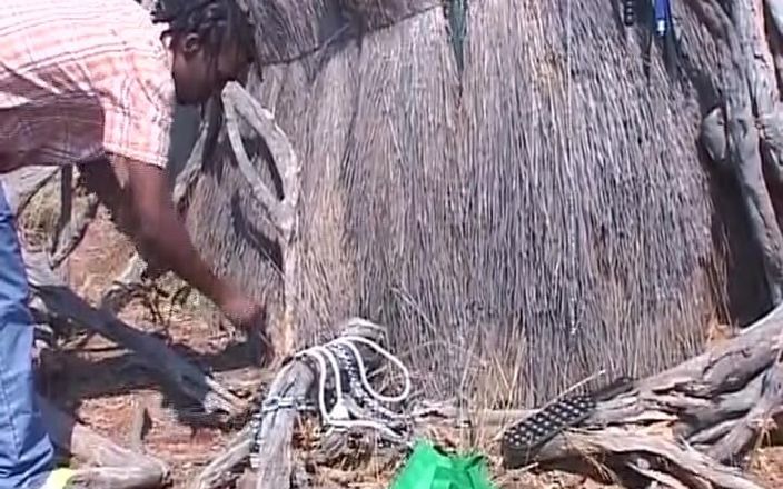 Porno kino: Short-haired Ebony German Slut Spanked Hard Outdoors