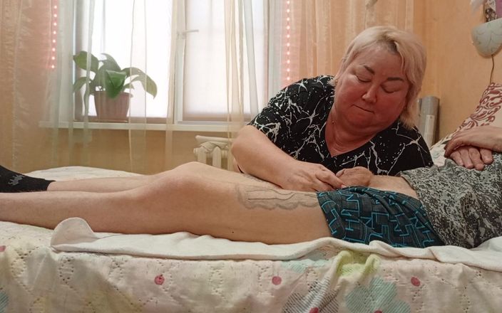 Zona901: Une belle-mère suce la dernière goutte de sperme par une...