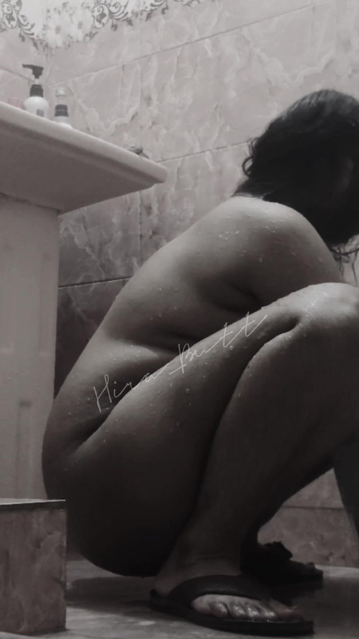 Faryal: Bhabhi bathing video made