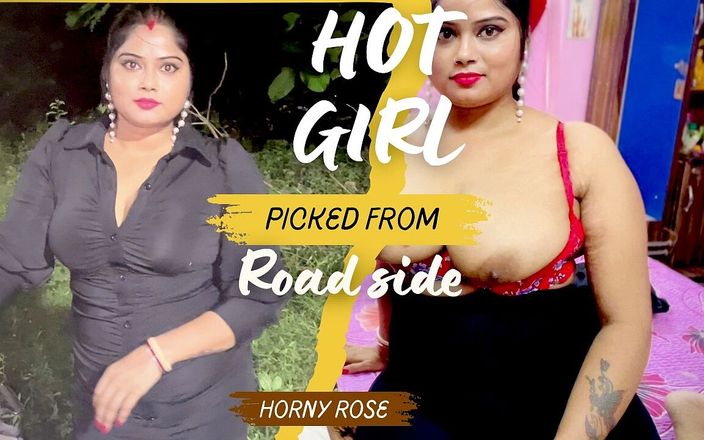 Horny Rose: Горячую девушку сняли со стороны дороги