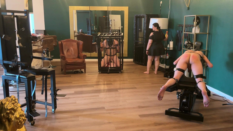 DOMINATRIX6: Фетиш лофты с моими 2 рабынями, зона наказания, обращение с рабом, клетка и специальный лежак, часть 2-2.