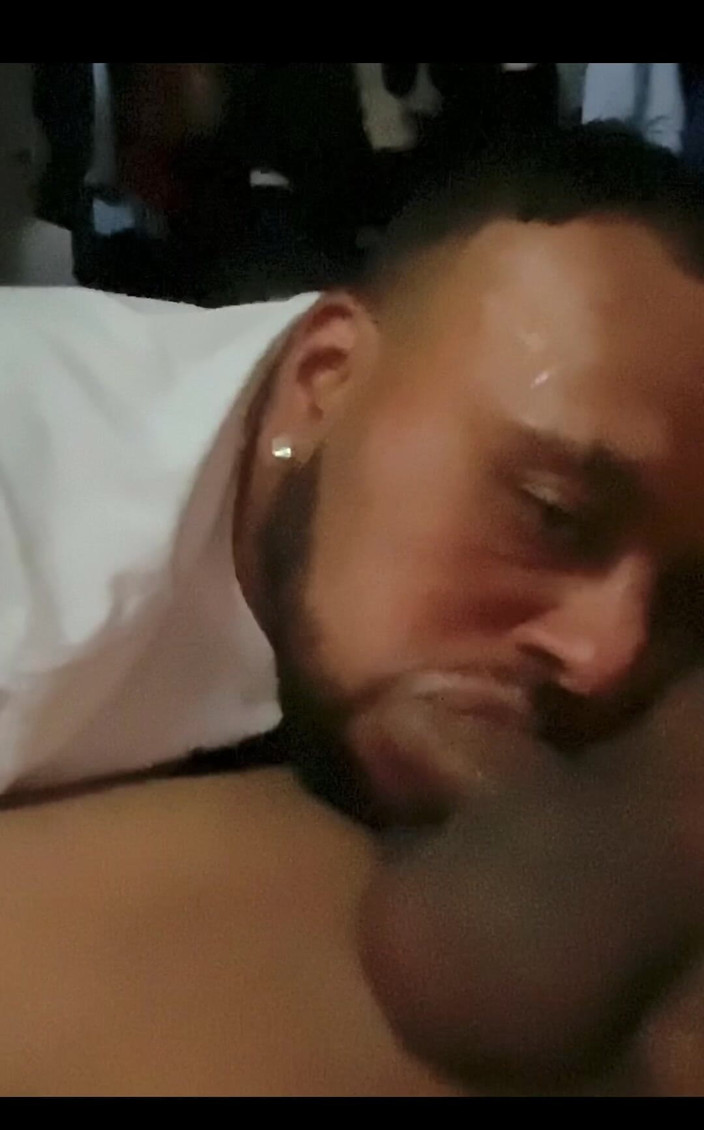 SloppyToppy: Amigos hetero marido me convida para adorar ele