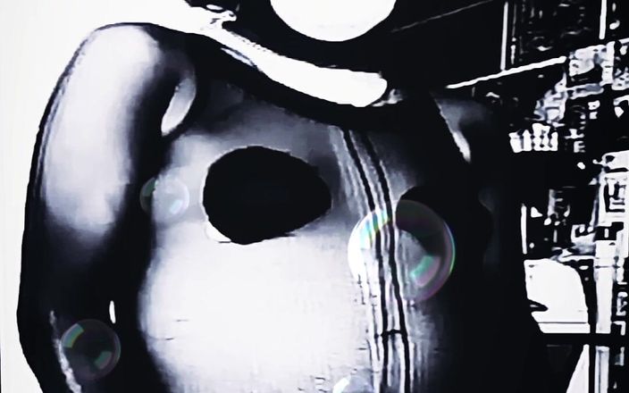 Bizzarra studios: Retro TV kink