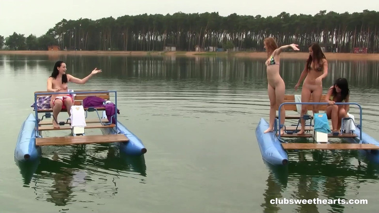 SweetHeartsClassic: Four Girls, Two Water Bikes - Sweetheartsclassic