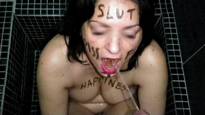 Toilet Mommy: Body writing stepmom take hot piss