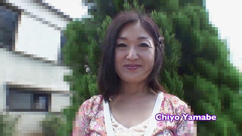Milf in Love: Hairy Japanese milf - Episode 01