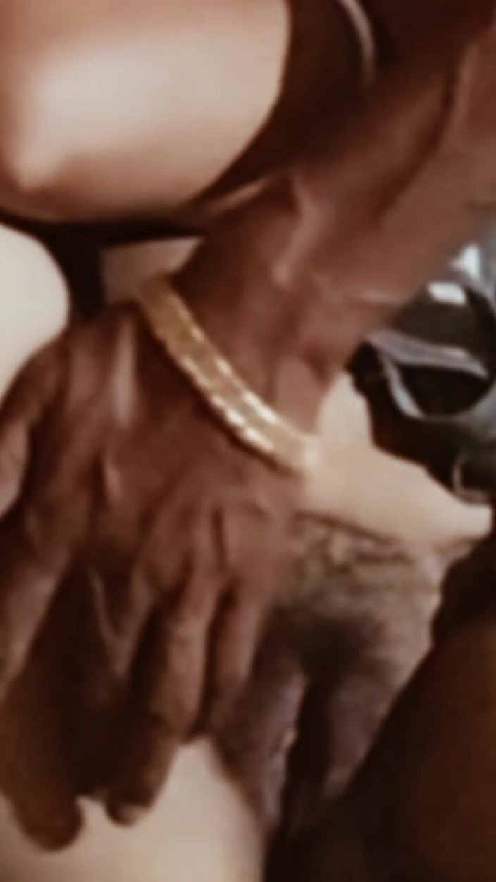Rajdelhi97: Nuevo video de sexo indio con amiga bruja ahora