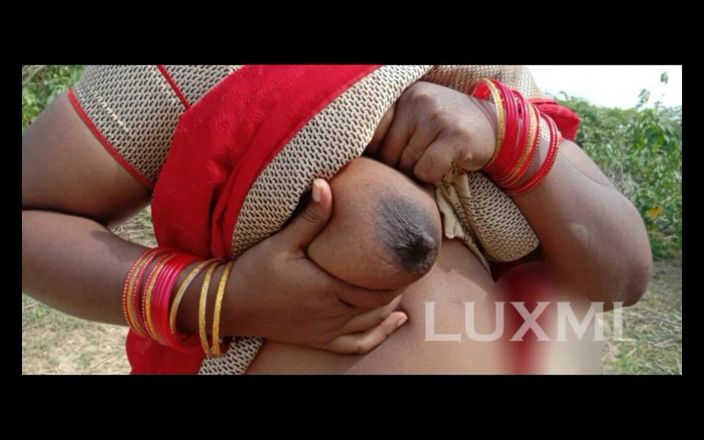 Luxmi Wife: Червоне сарі на відкритому повітрі - шоу цицьок на відкритому повітрі