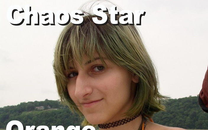 Picticon bondage and fetish: Chaos Star шлепает лопаткой в оранжевом бикини
