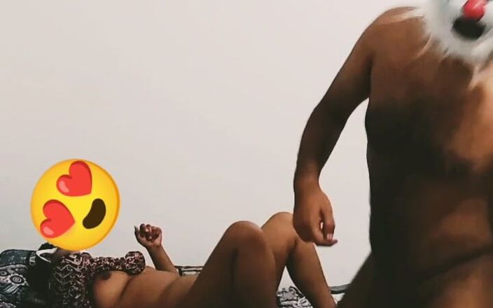 Girlgroup: Big Ass Lets Debor Fucks Her Holes -girlgroup