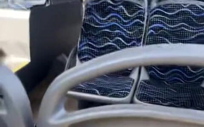 SniffHeadGER: В автобусе в видео от первого лица