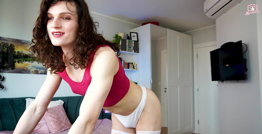 Medi Voi: Some Sexy Moves for You