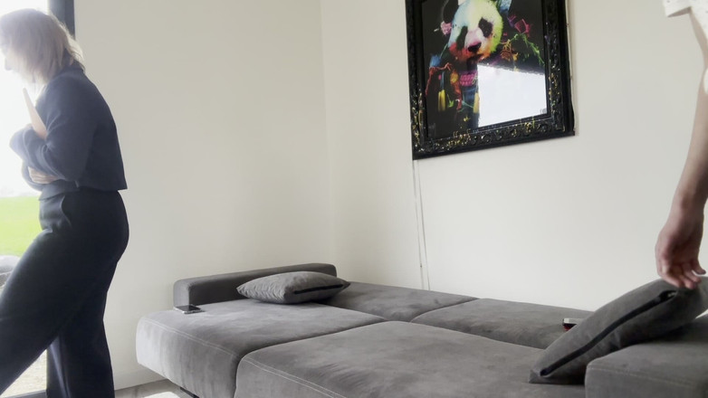 GIULIANA_OFFICIEL: I am applying to be a babysitter