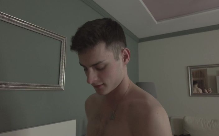 Falcon Al: Русские студенты проводят горячую гей-секс-вечеринку, пока нет родителей - 537