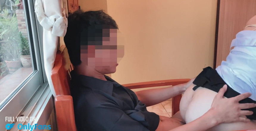 18_honey: Valentine's Day students date