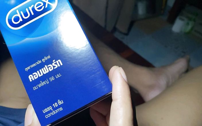 SinglePlayerBKK: Use Condom and Sex Toy.