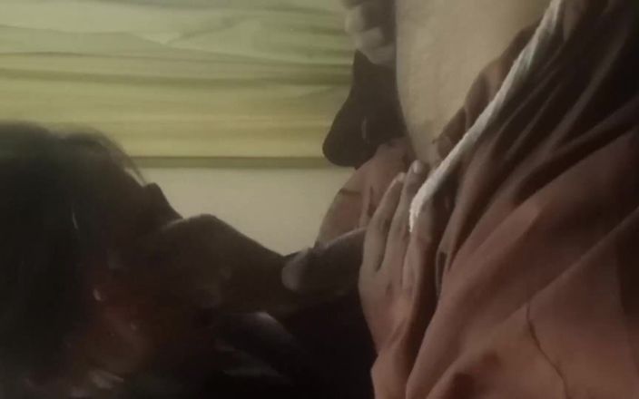 SHAKRATASNEEM: So heißes schönes analficken auf dem bett zu hause, stiefschwester
