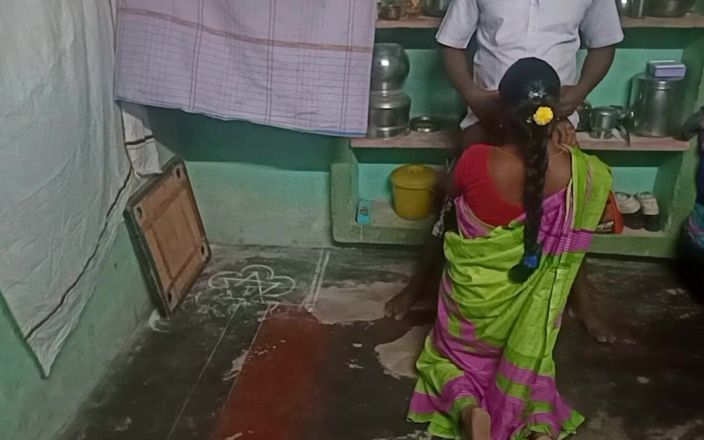 Priyanka314: India tía limpiando sexo con el dueño de su casa