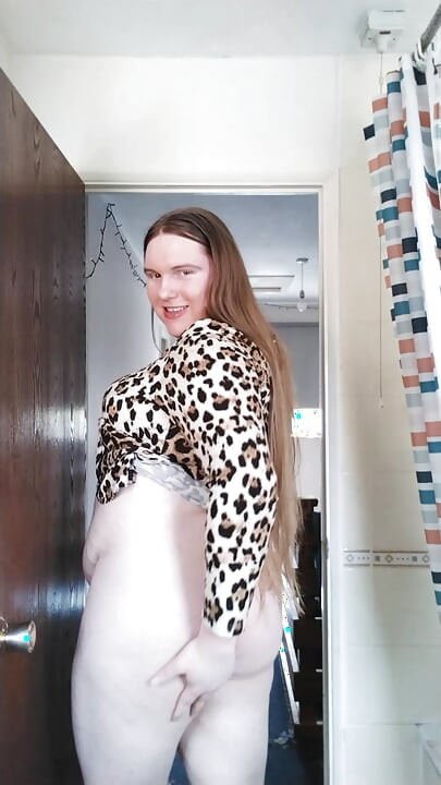 Leopard dress & Weight Reveal!