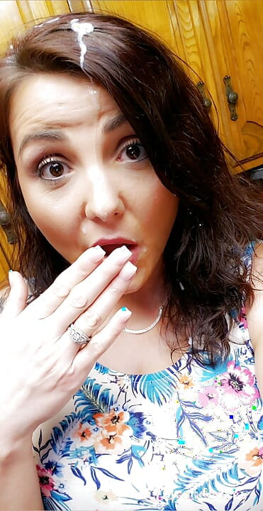 Cuckold-ehemann bekommt blowjob mit dem sperma eines anderen typen auf meinem gesicht