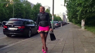 Malene ferrari geht in berlin