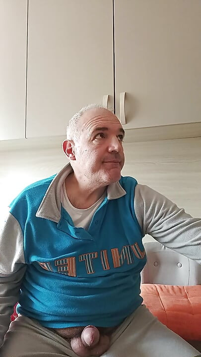 Handjob-unterricht für meinen stiefsohn mit abspritzen
