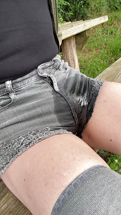 Natursektpause beim spaziergang im freien