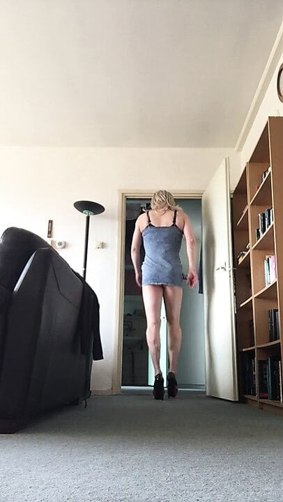 being a silly lil'dumb cunt