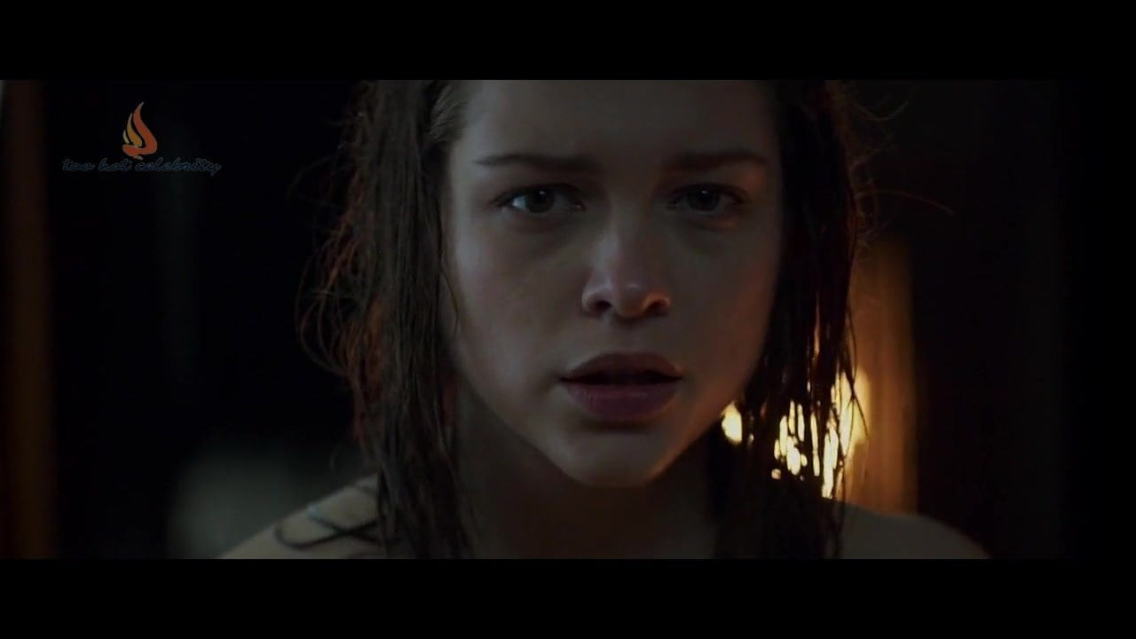Sophie Cookson - die Kreuzigung 2017