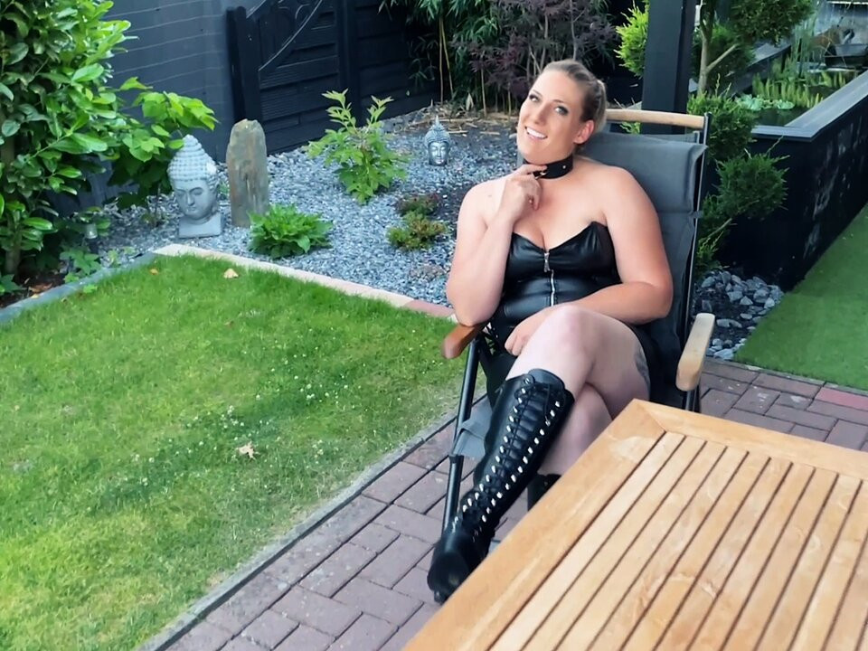 Fuck! Habe ich jetzt die Ehe von meinem Kumpel zerstört? Bin ich zu weit gegangen? Ich hoffe es doch nicht! Ansonsten fickt er mich weiter!