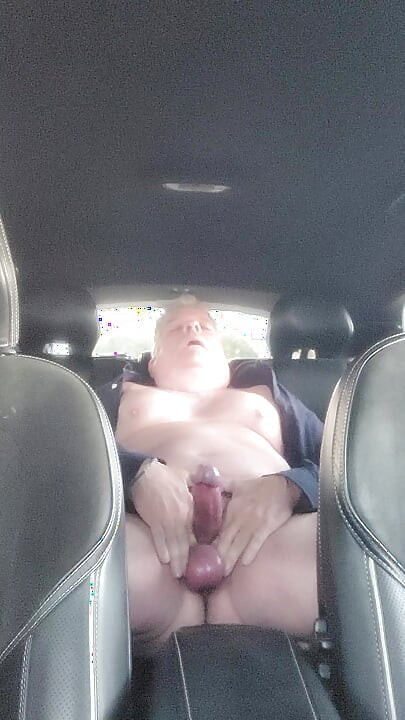 Masturbating in my car after swimming