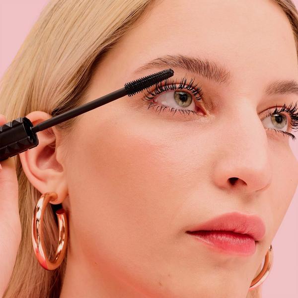 Benefit Cosmetics BADgal BANG! Volumizing Mascara Mini #4