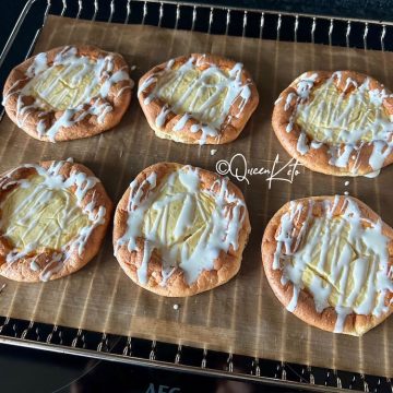 Keto Cheesecake Danish Pastries