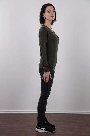 3. Download full pics of model CZECH CASTING - ANNA (4414) from czechcasting.com