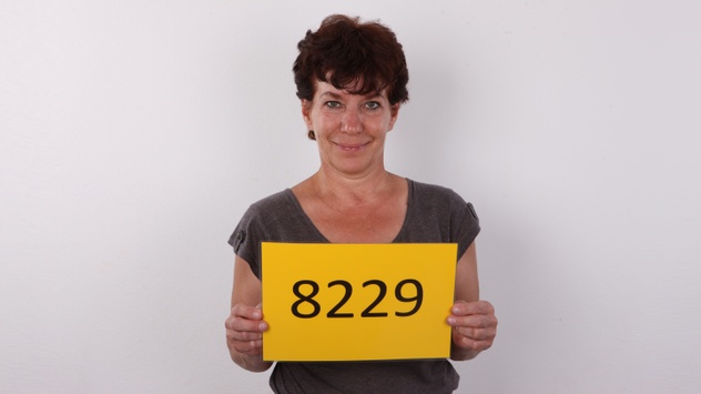 Zuzana (55)